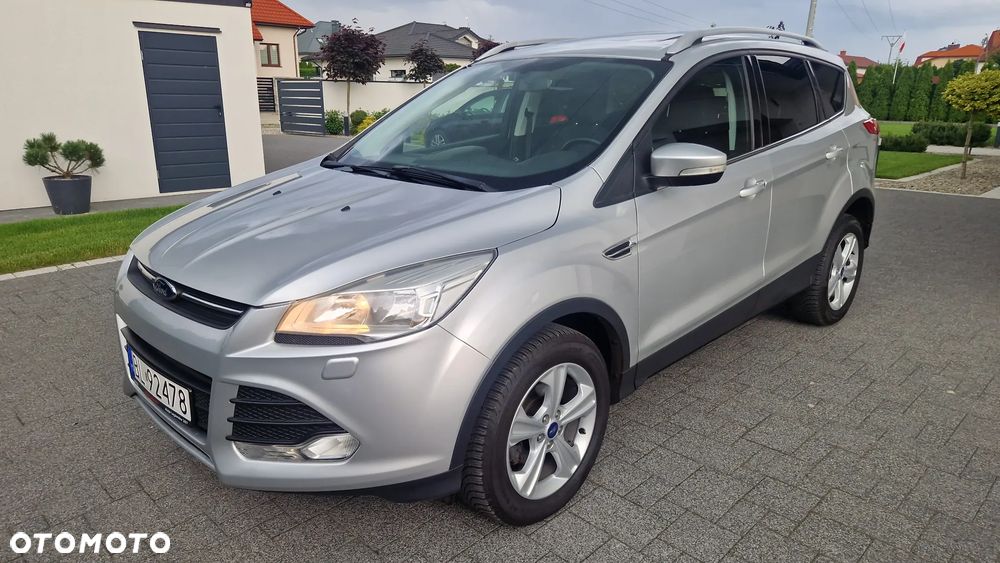 Ford Kuga 1.6 EcoBoost 2x4 Titanium - 29