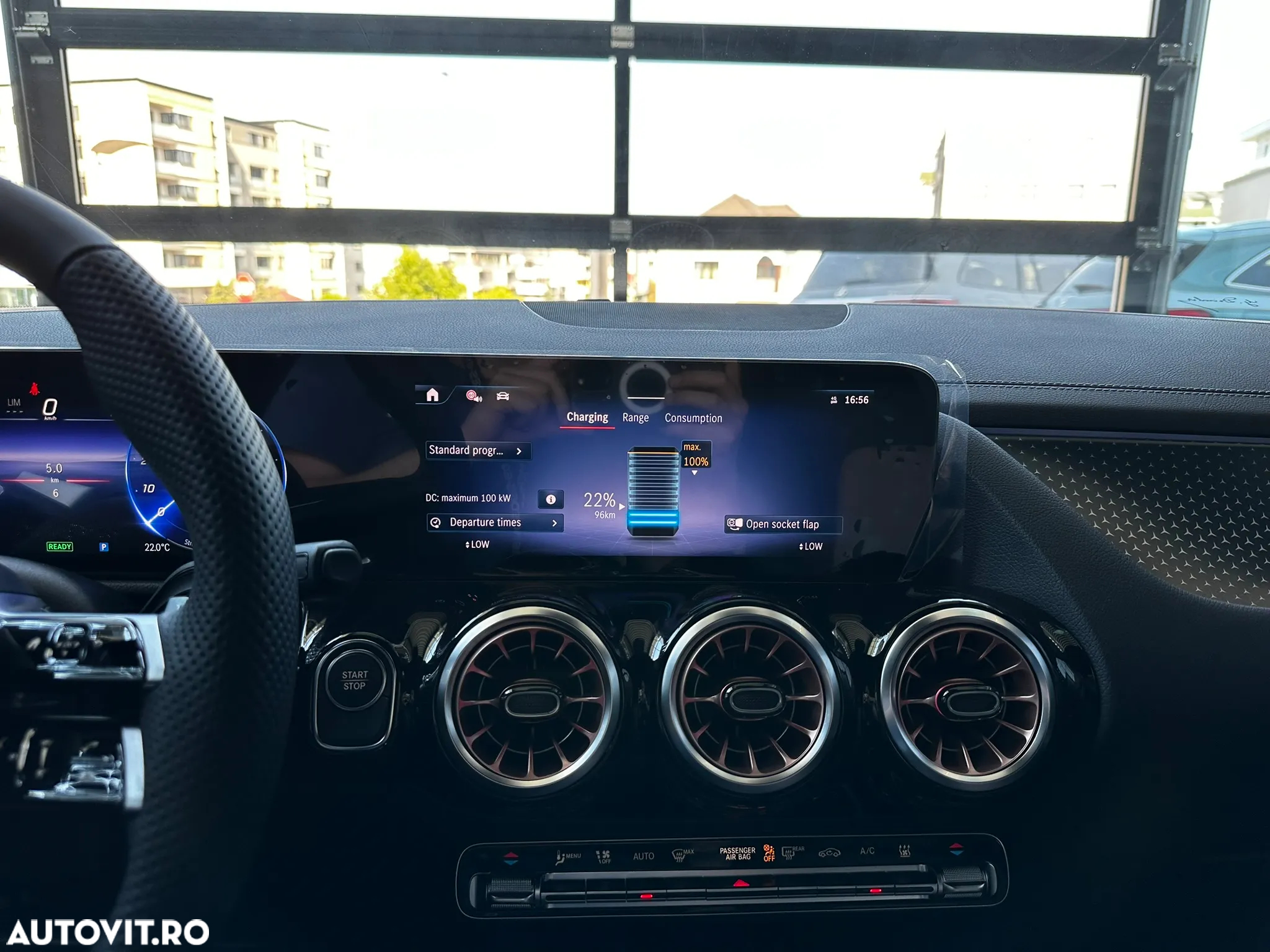Mercedes-Benz EQA 300 4MATIC - 18