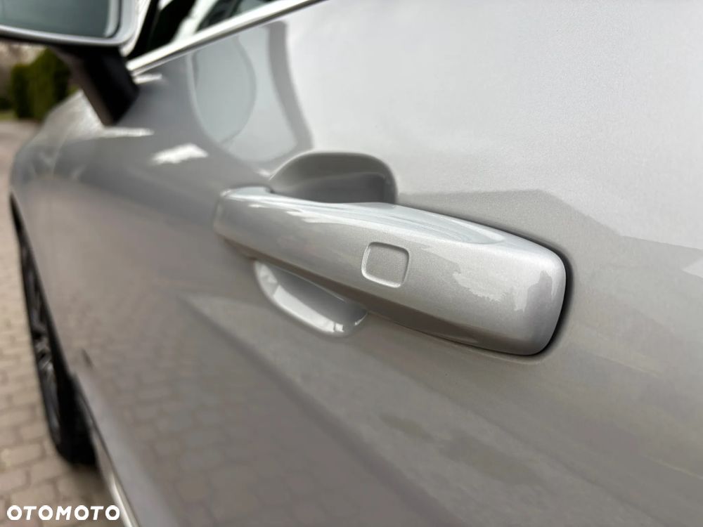 Volvo XC 60 B5 D AWD Geartronic Inscription - 39