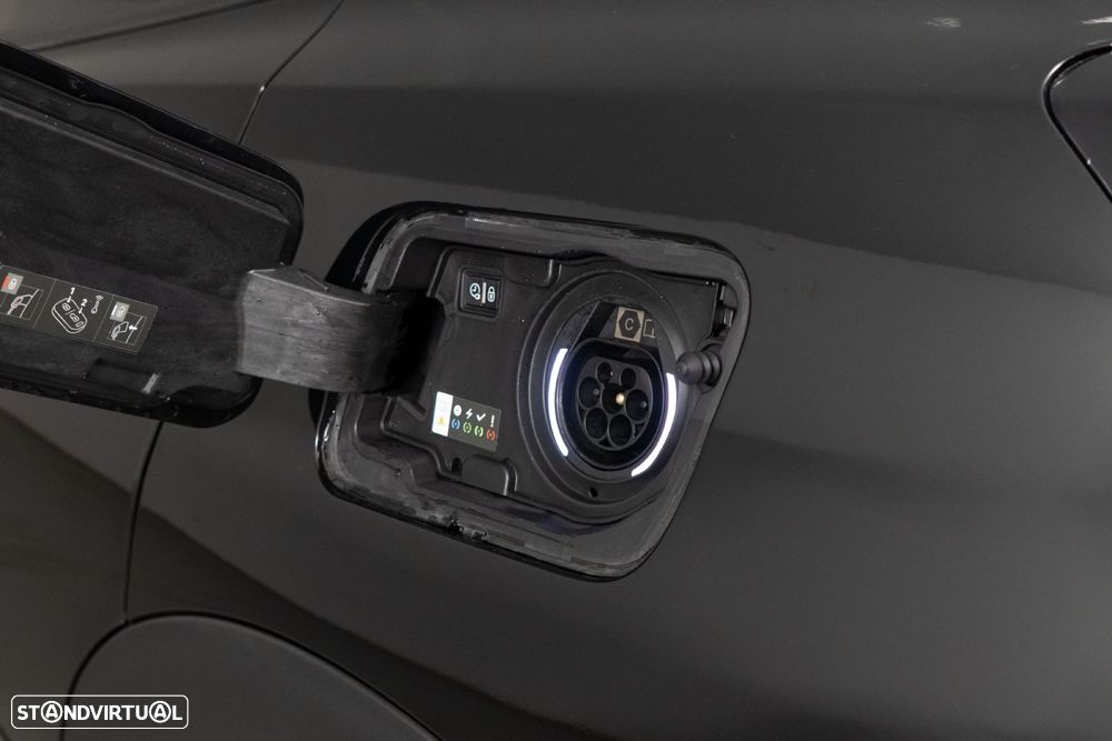 Peugeot 3008 1.6 Hybrid Allure Pack e-EAT8 - 17