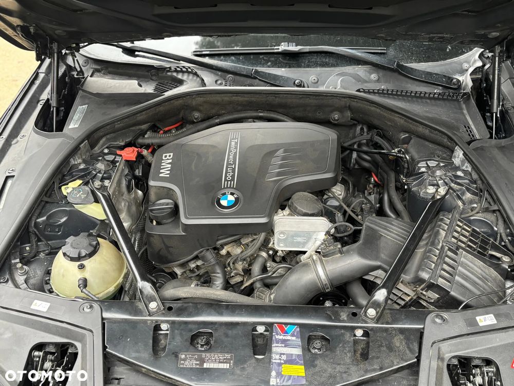 BMW Seria 5 - 12