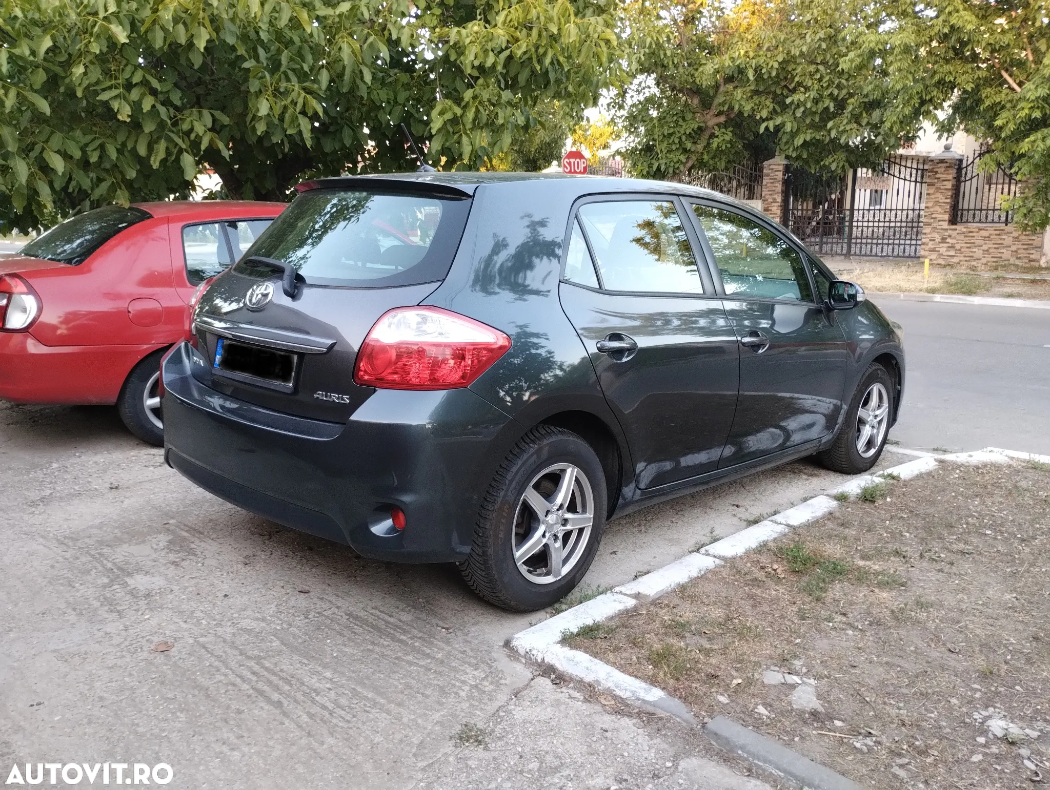 Toyota Auris 1.3 Dual VVT-i Executive - 4