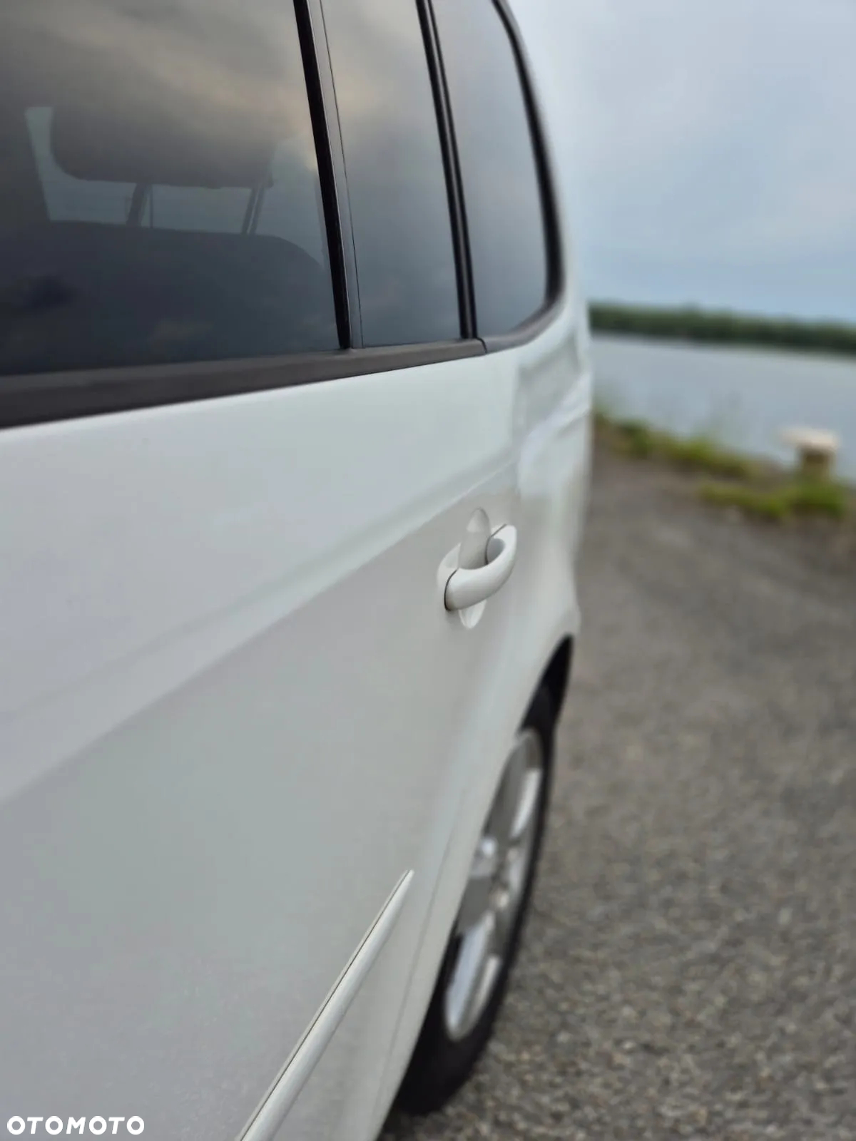 Volkswagen Touran 1.2 TSI BlueMot Comfortline - 12
