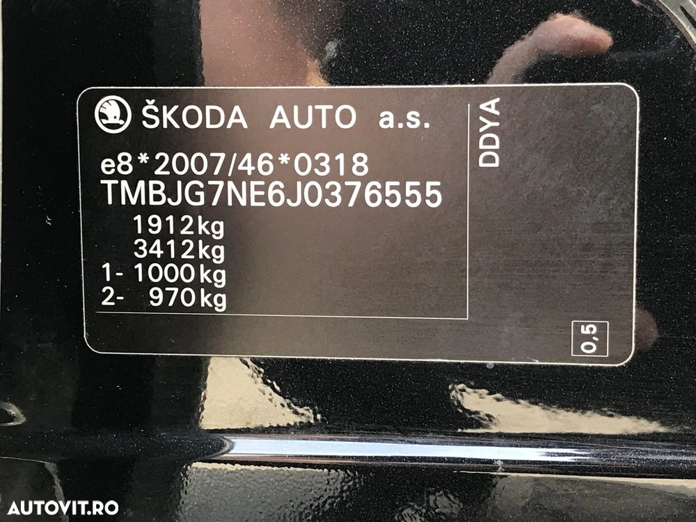 Skoda Octavia 1.6 TDI DSG Ambition - 9