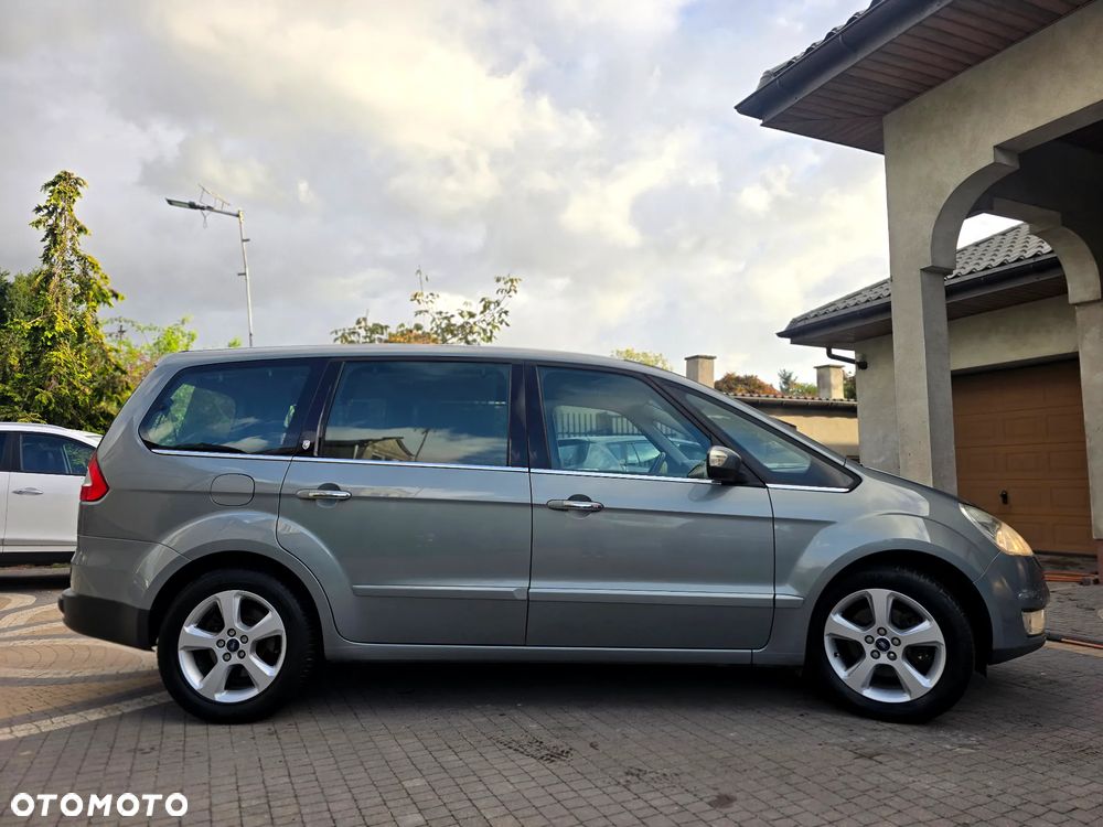 Ford Galaxy - 8