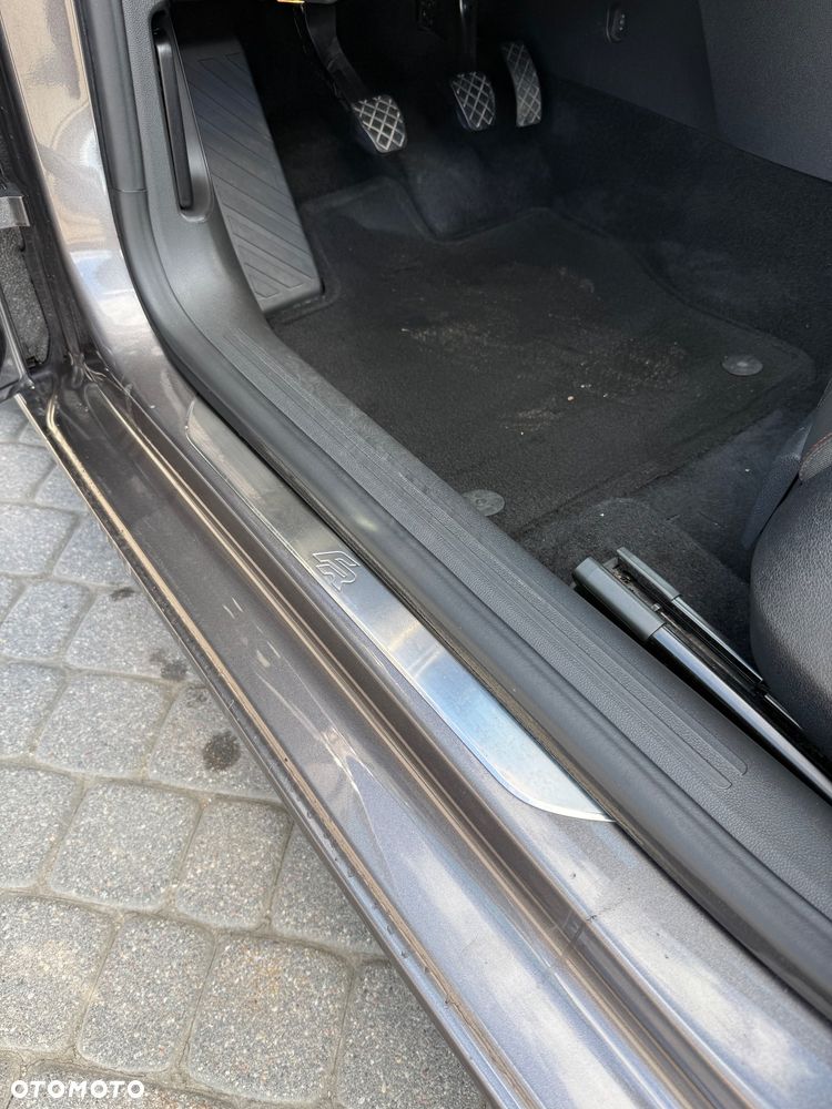 Seat Leon Sportstourer 2.0 TDI FR S&S EU6 - 23