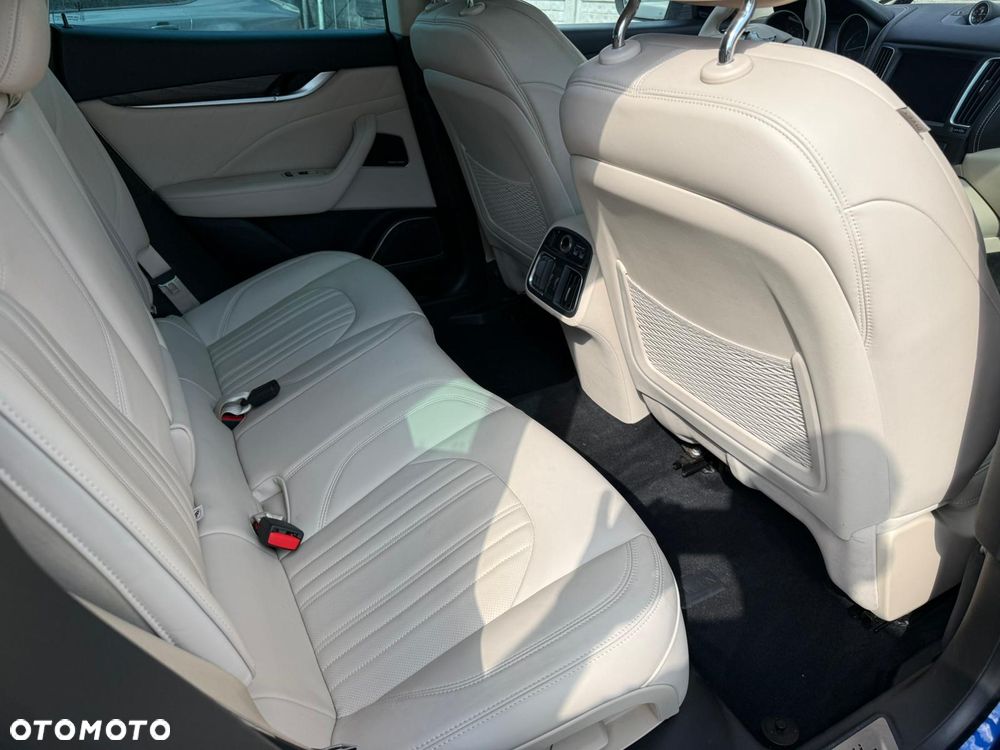 Maserati Levante S Granlusso - 20