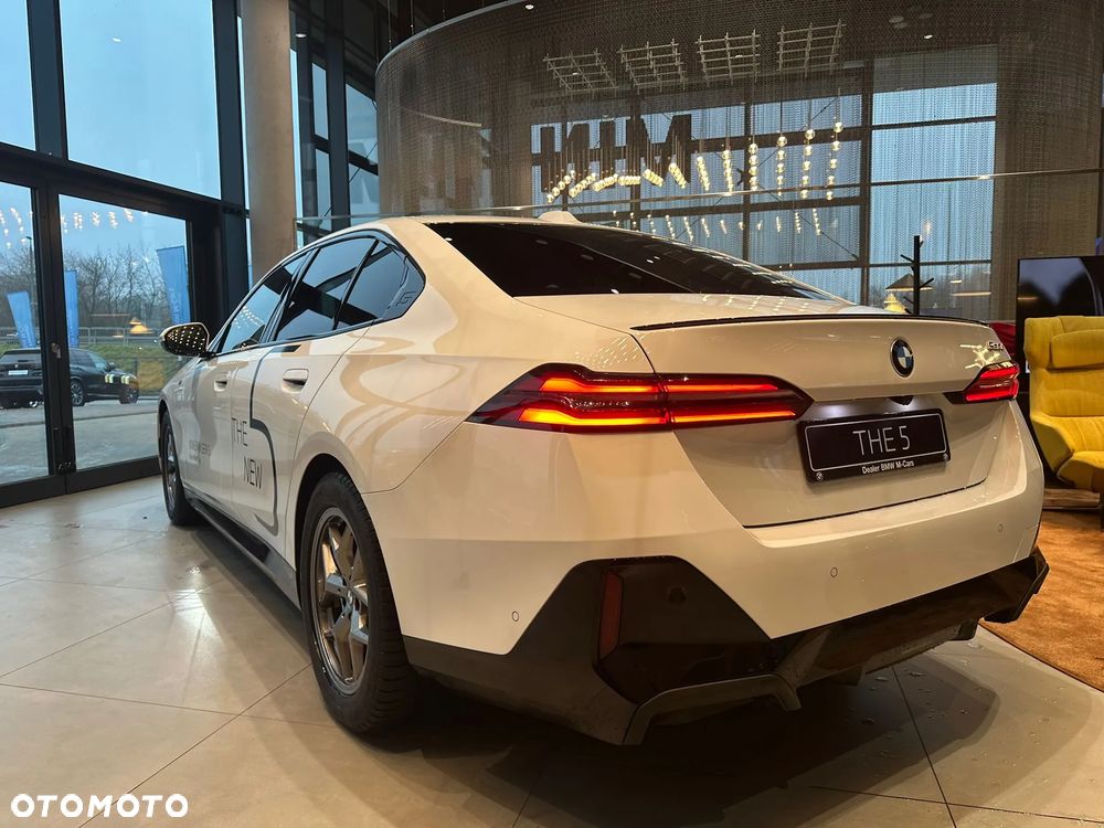 BMW Seria 5 520d mHEV M Sport - 4