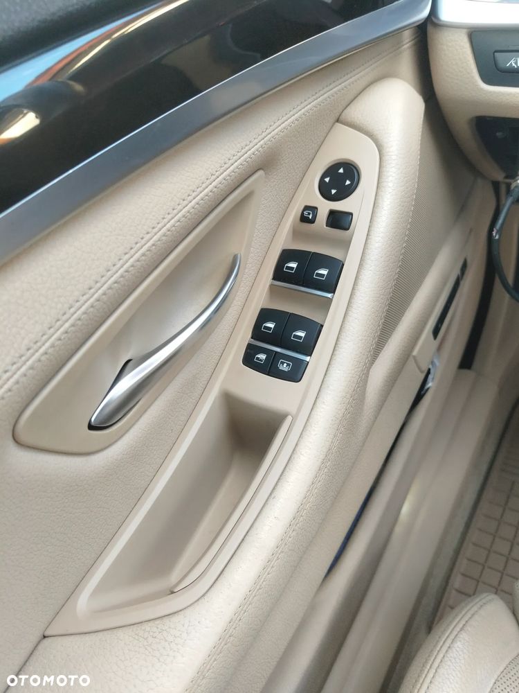 BMW Seria 5 535d xDrive - 12