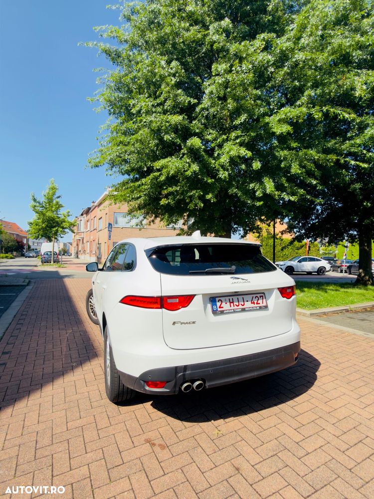Jaguar F-Pace 20d AWD Pure - 11
