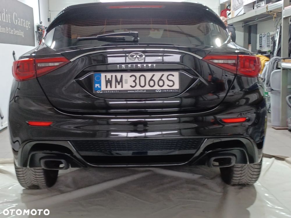Infiniti Q30 2.0t Sport City Black AWD 7DCT - 4