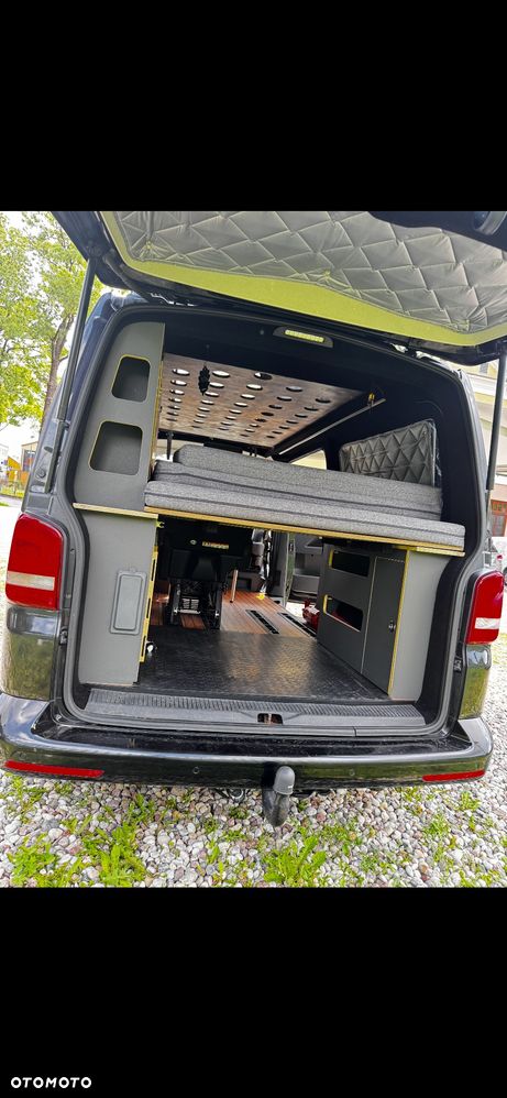 Volkswagen Caravelle - 5