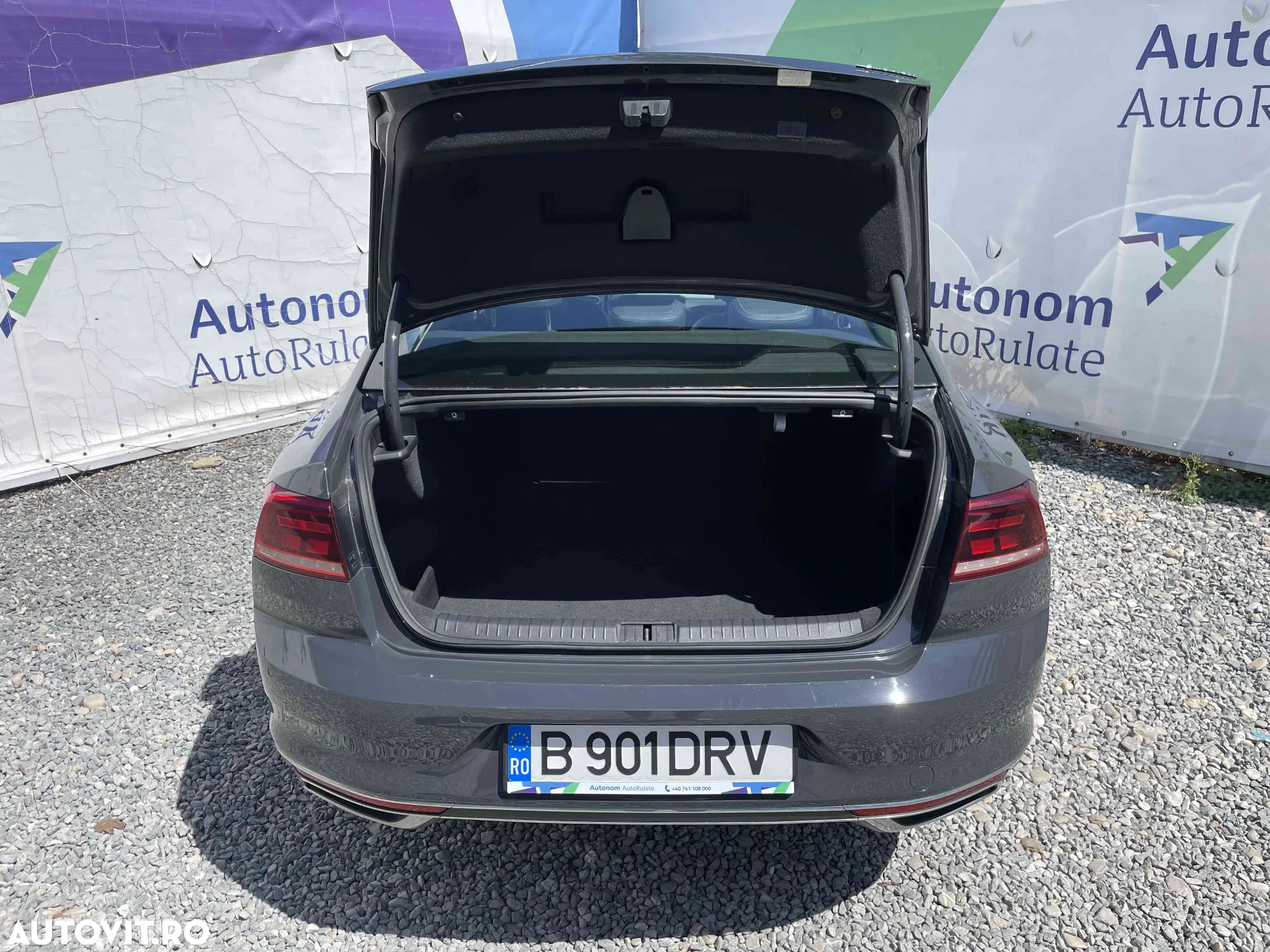 Volkswagen Passat - 7