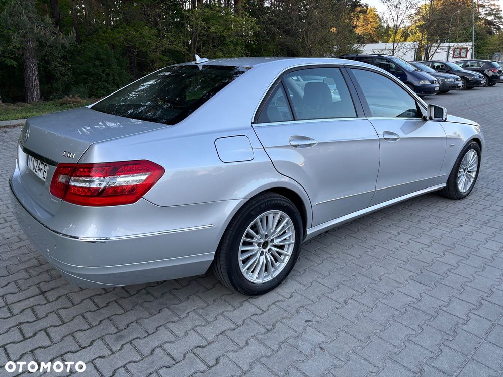 Mercedes-Benz Klasa E - 9