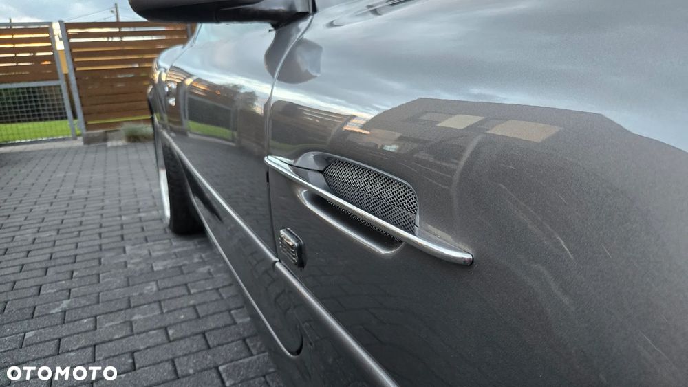 Aston Martin DB7 - 12