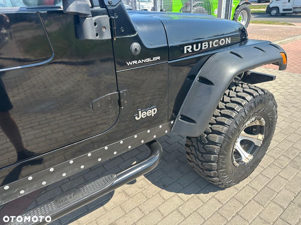 Jeep Wrangler - 4