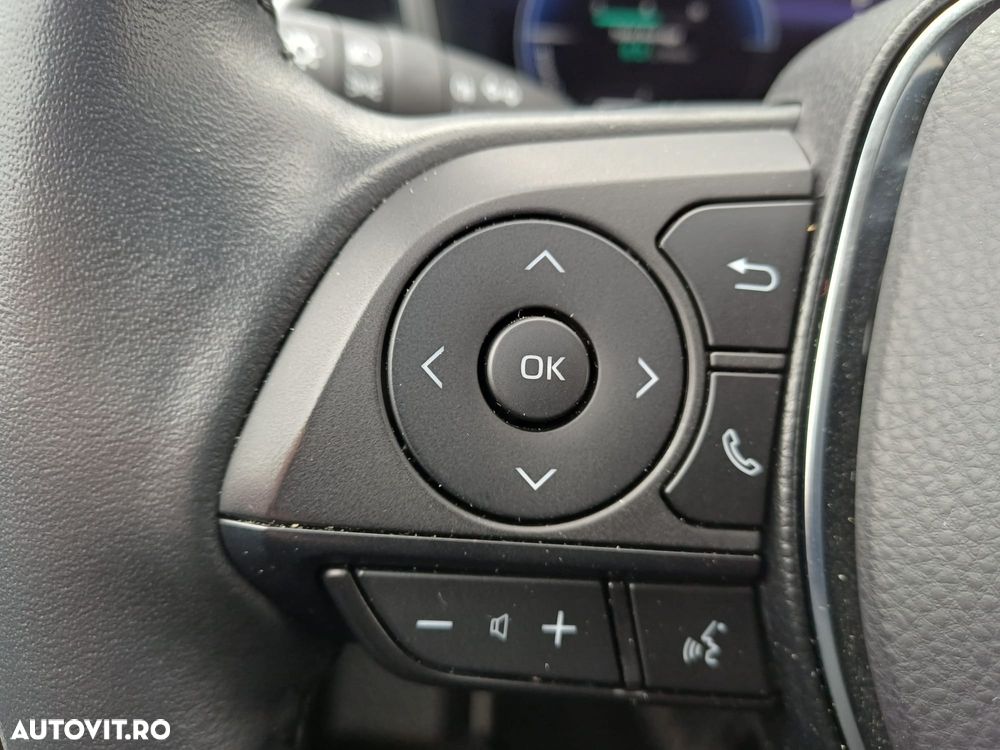 Toyota Corolla 1.8 HSD Dynamic - 13