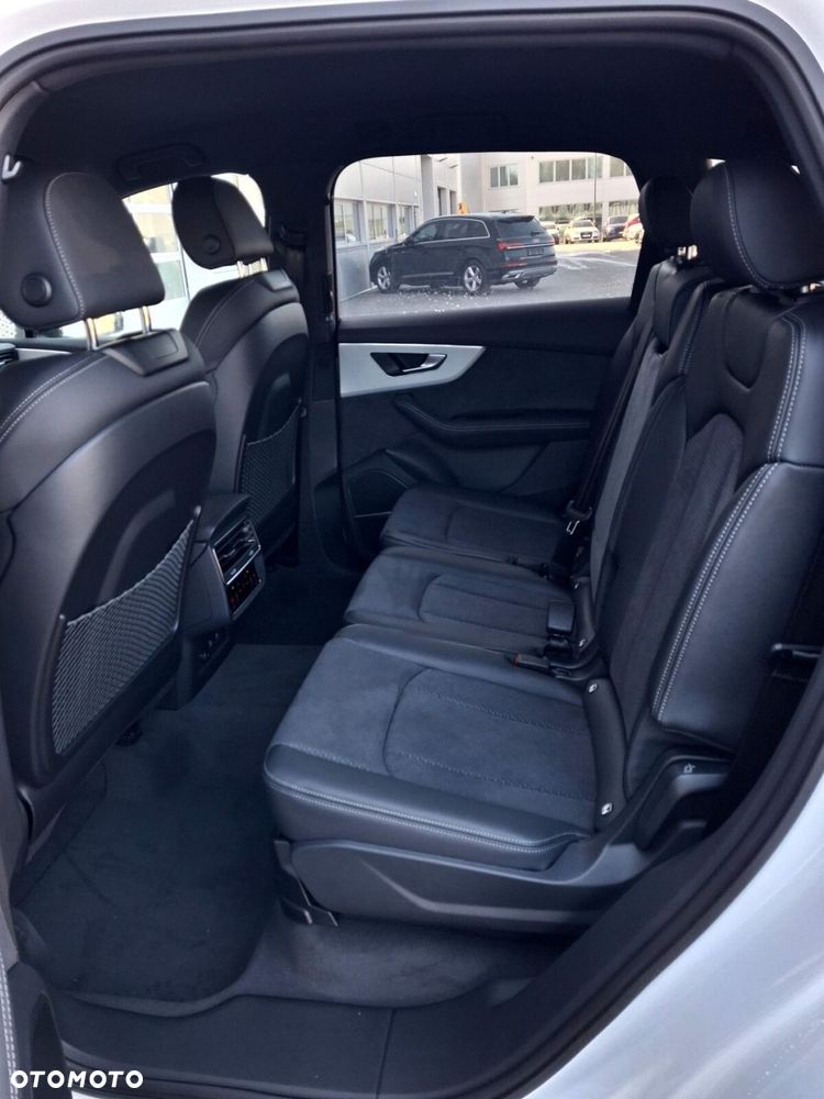 Audi Q7 - 16
