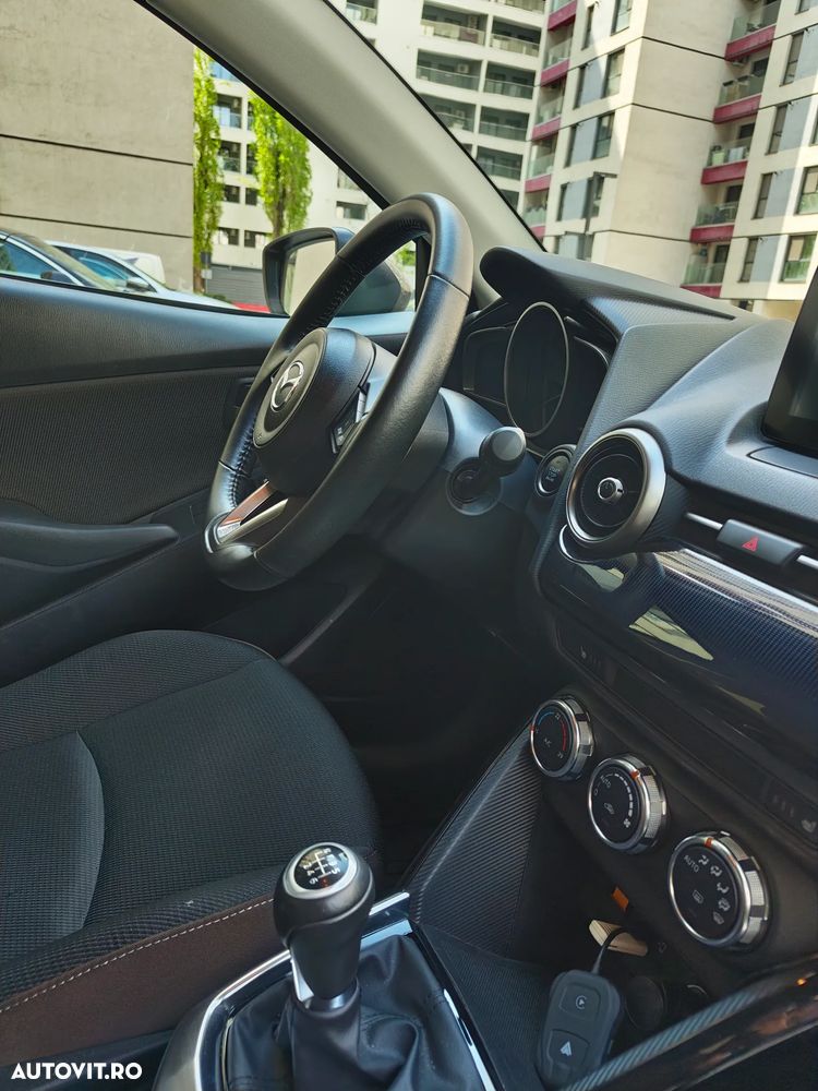 Mazda 2 G90 Takumi - 10