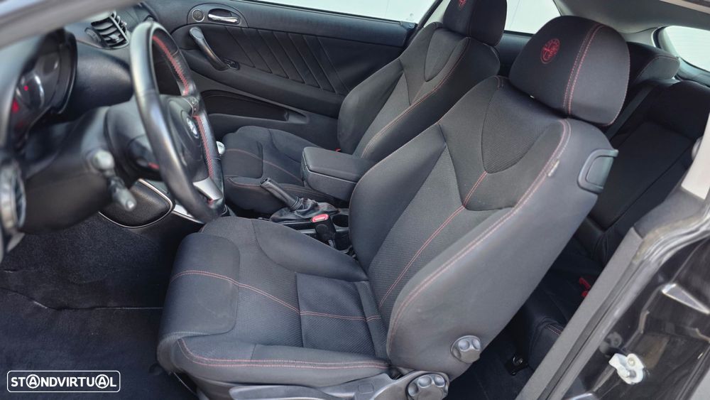 Alfa Romeo GT 1.9 JTD M-JET Q2 - 29