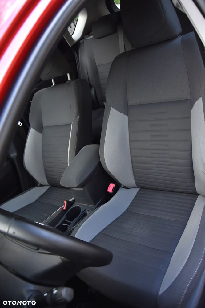 Toyota Auris 1.6 Premium Comfort - 11