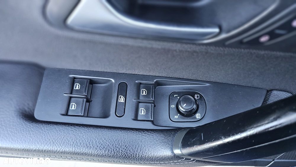 Volkswagen Passat CC - 18