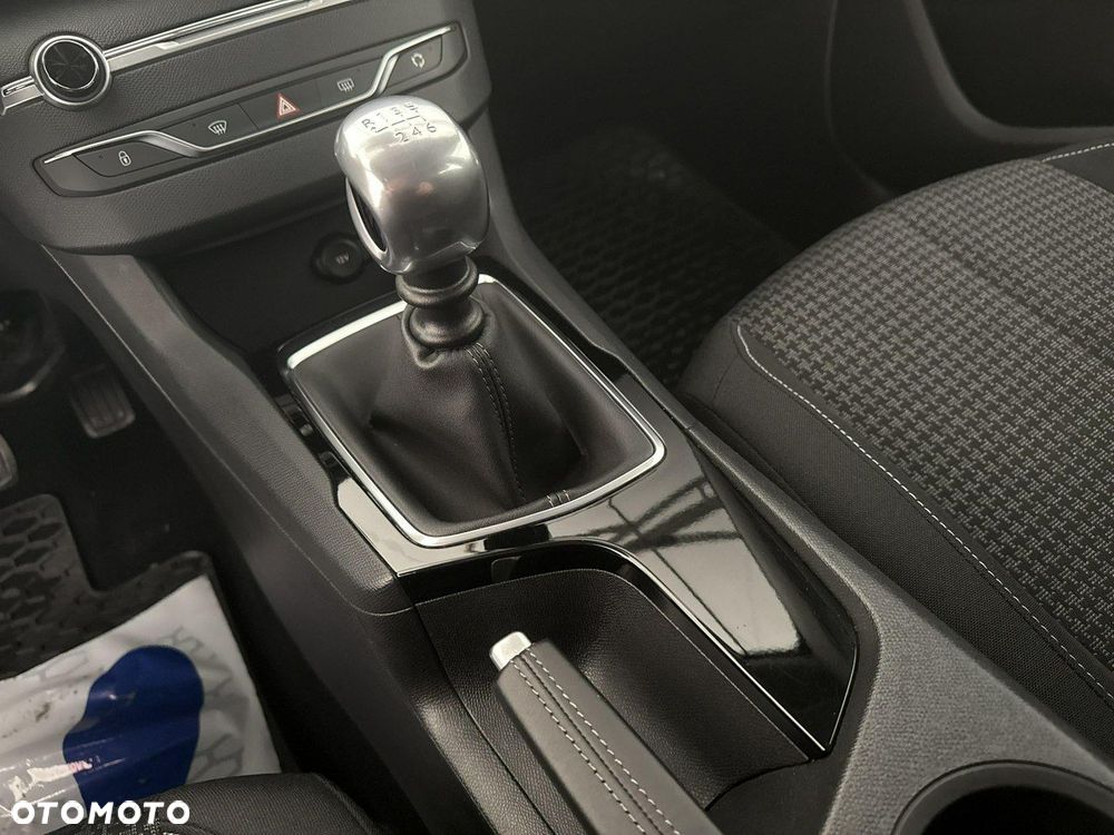 Peugeot 308 - 17