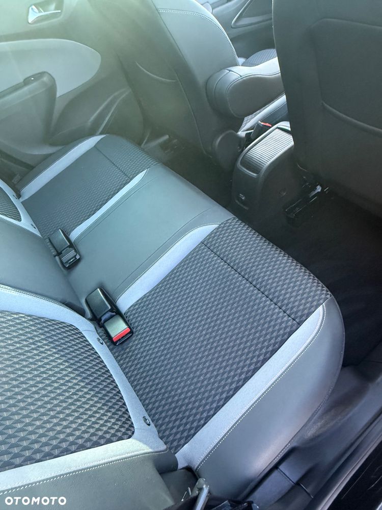 Opel Crossland X - 18