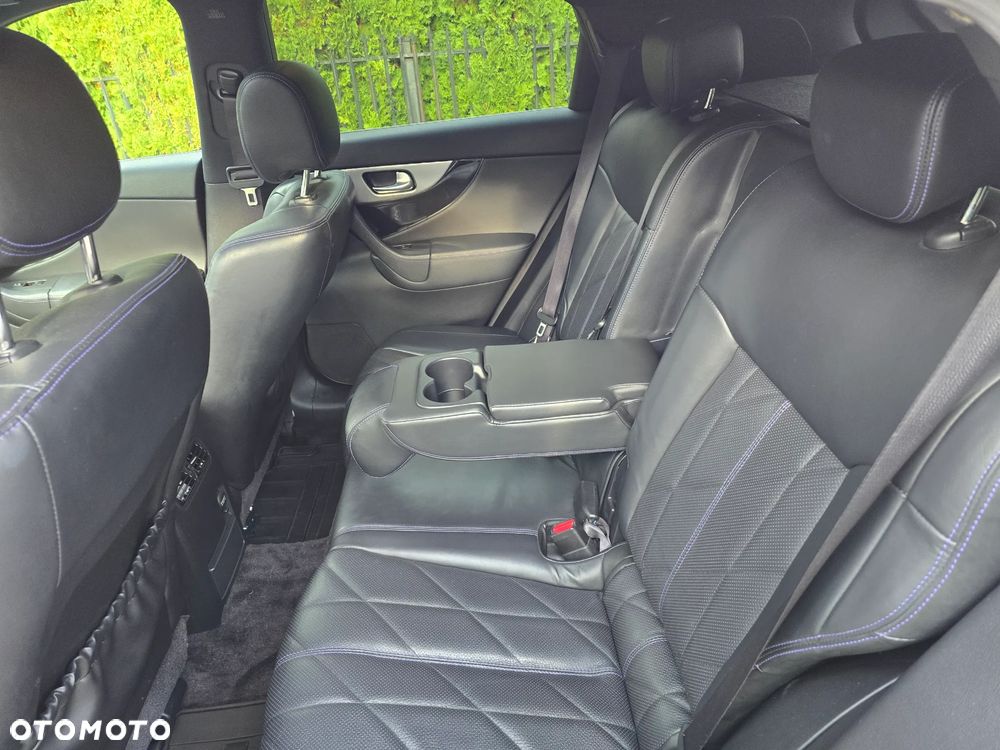 Infiniti QX70 3.0d S Premium - 11
