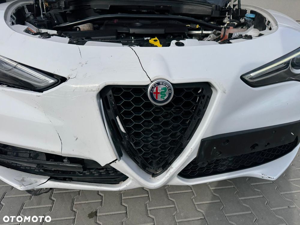 Alfa Romeo Stelvio 2.0 Turbo 16V AT8-Q4 Veloce Ti - 32