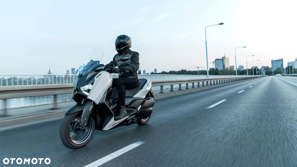 Yamaha X-max - 9