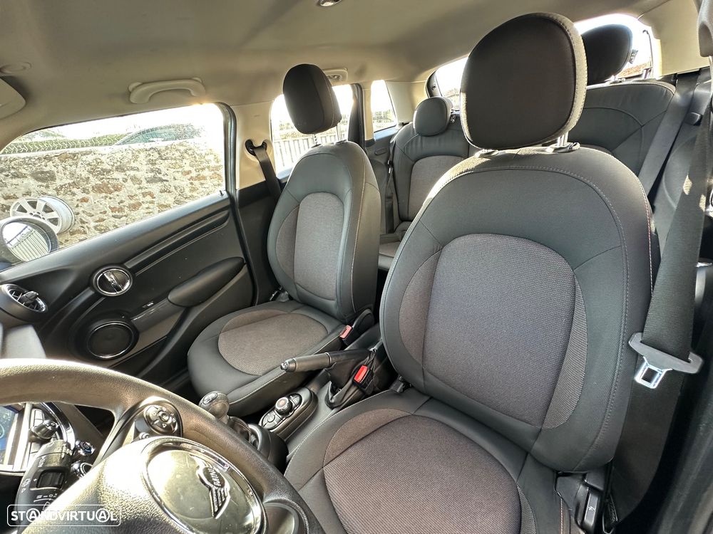 MINI 5 Portas One D - 21