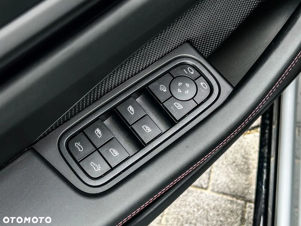 Porsche Macan Turbo 100kWh - 15