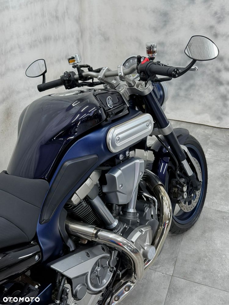 Yamaha MT - 19