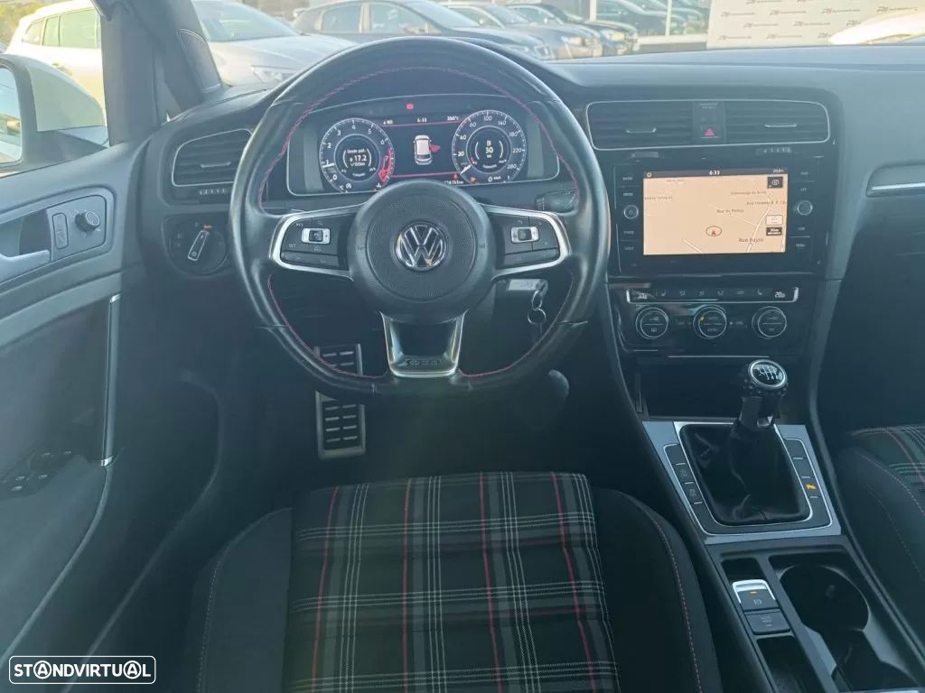 VW Golf 2.0 TSi GTi Performance - 13