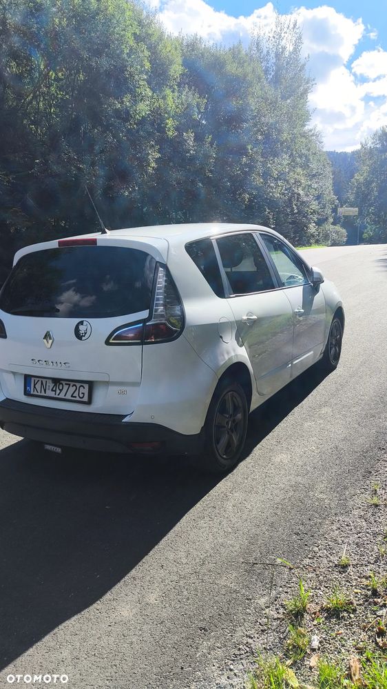 Renault Scenic 1.5 dCi Life - 10