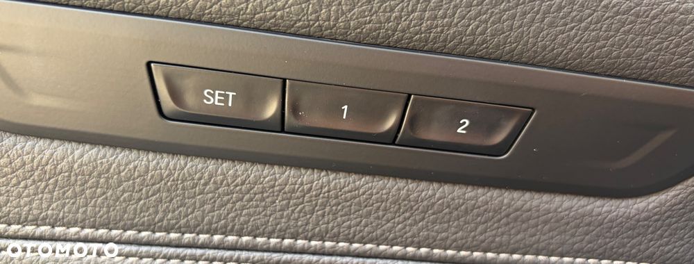 BMW Seria 5 540i xDrive Sport - 15