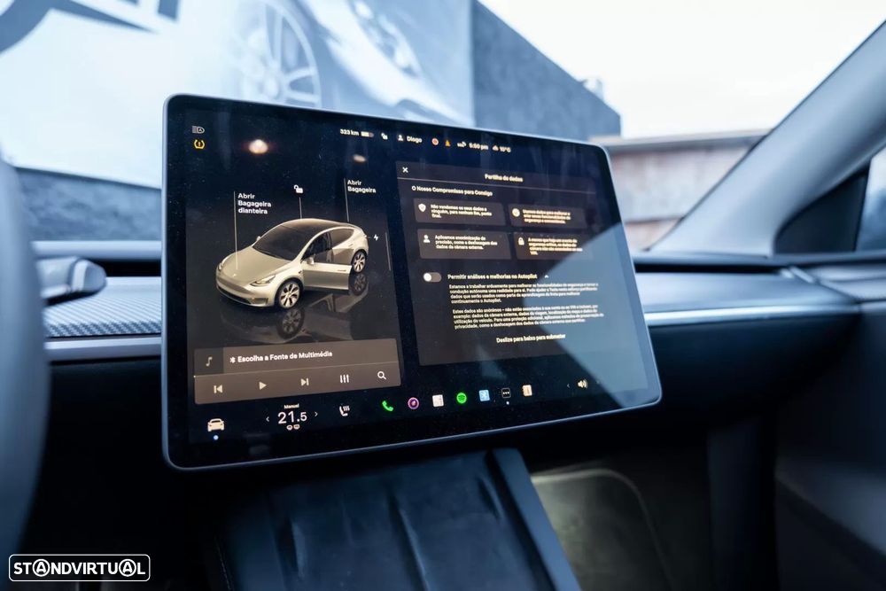 Tesla Model Y Long Range Dual Motor AWD - 12