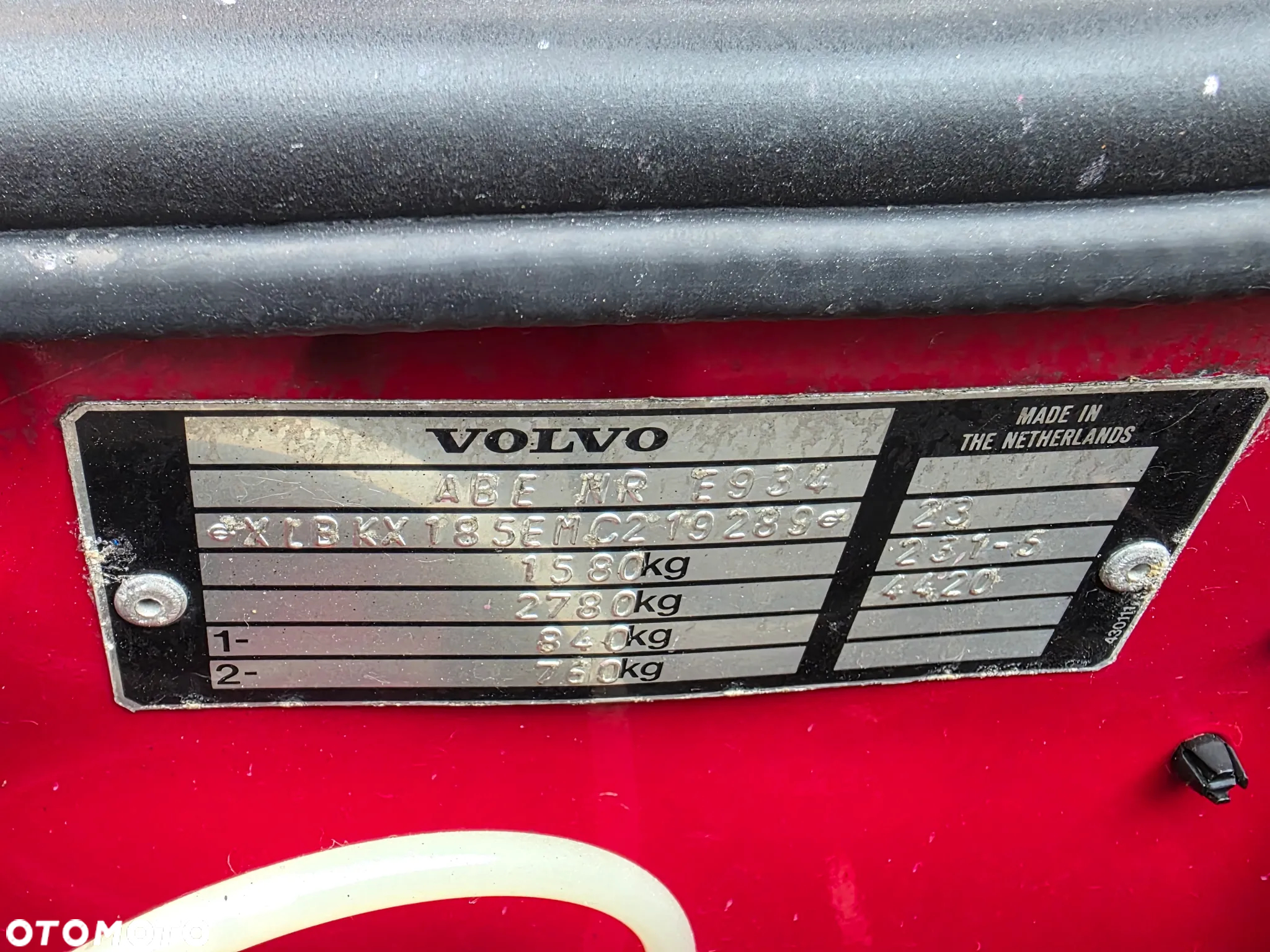 Volvo Seria 400 - 31