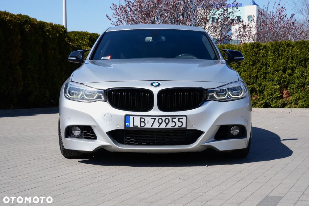 BMW Seria 3 325d - 2