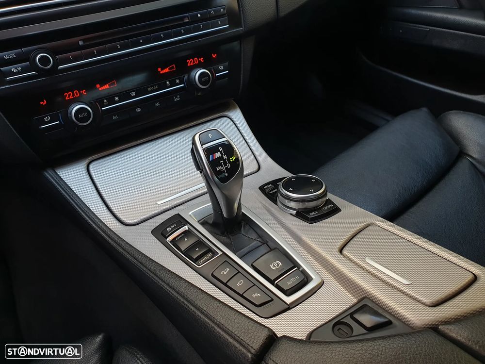 BMW M550d xDrive Auto - 12