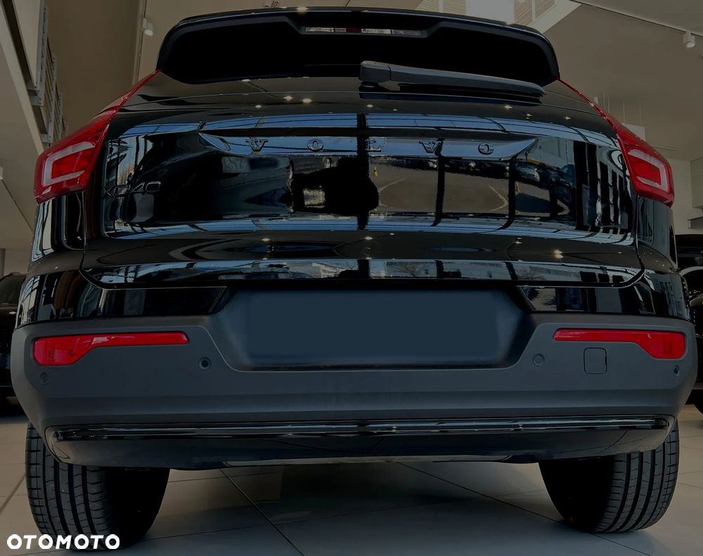 Volvo XC 40 B4 AWD Ultimate Dark - 14