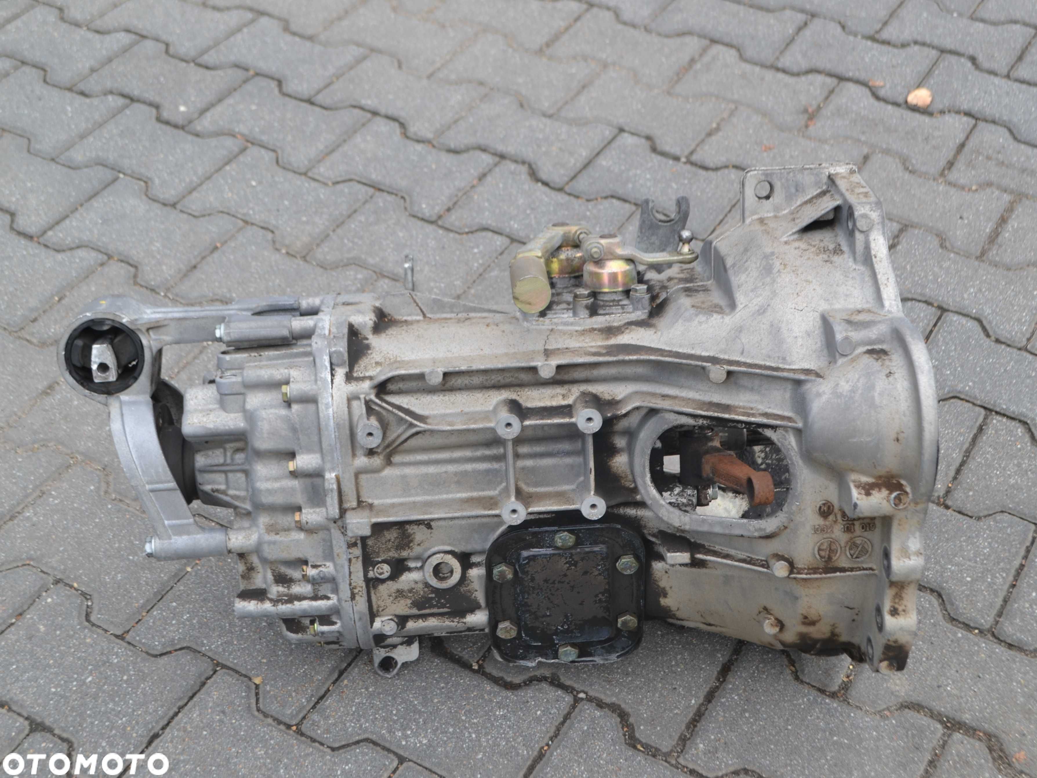 Skrzynia biegów RENAULT MASCOTT 3.0 DCI - 1