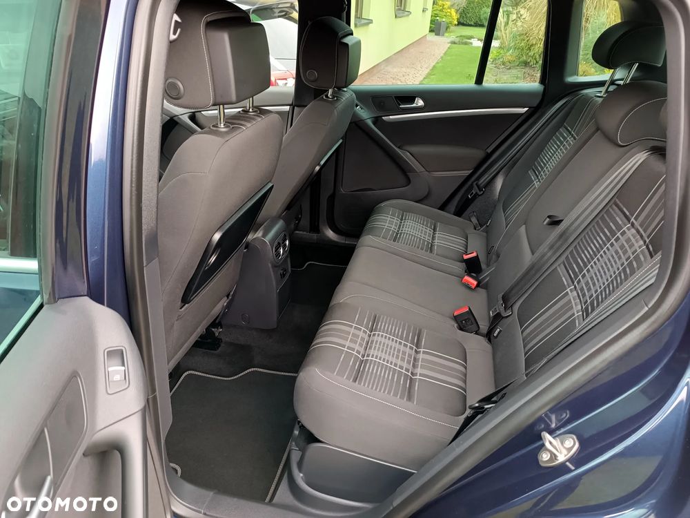 Volkswagen Tiguan - 17