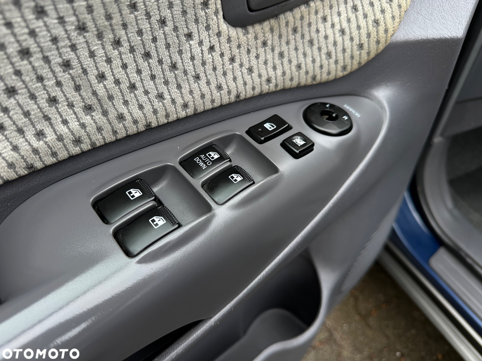 Hyundai Tucson 2.0 CRDi Elegance + - 9