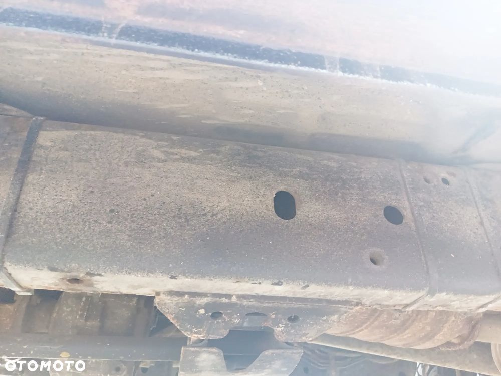 Nissan Terrano 2.4 SR - 24