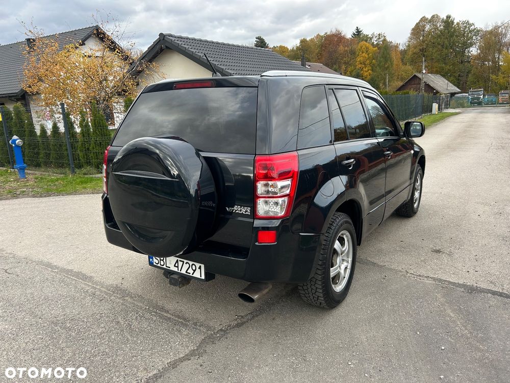 Suzuki Grand Vitara 2.0 - 3