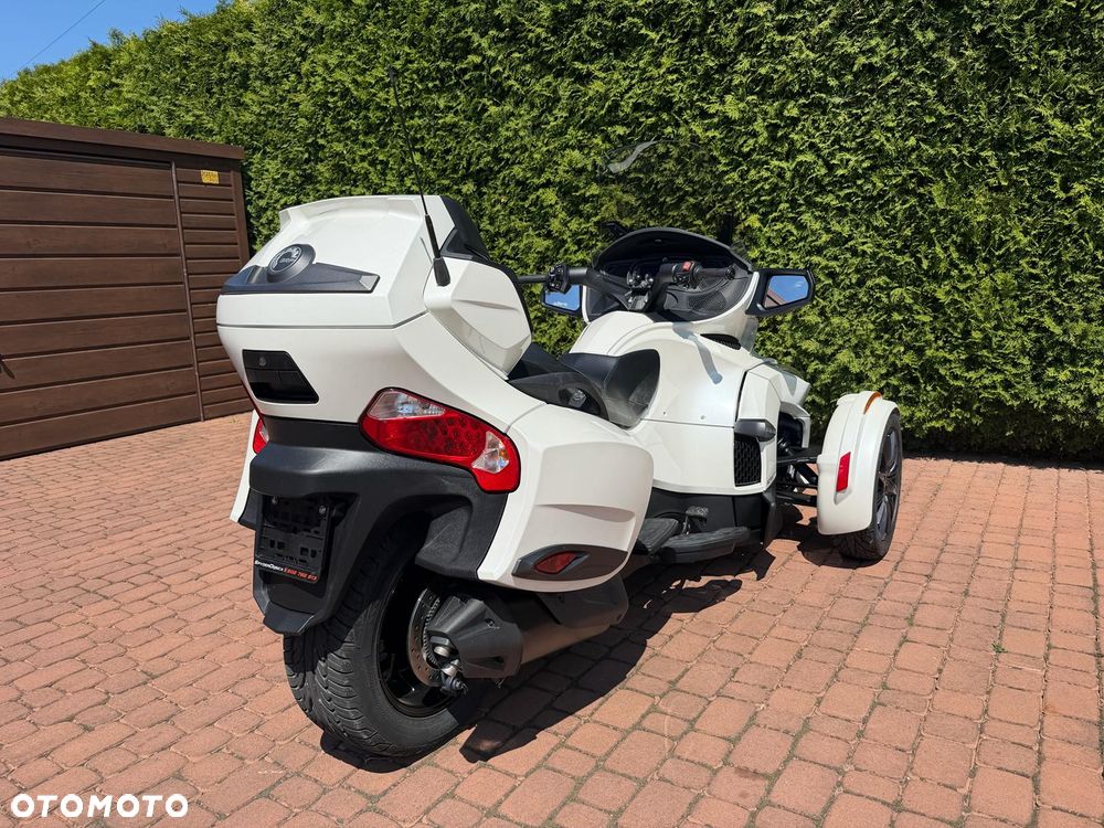 Can-Am Spyder - 3