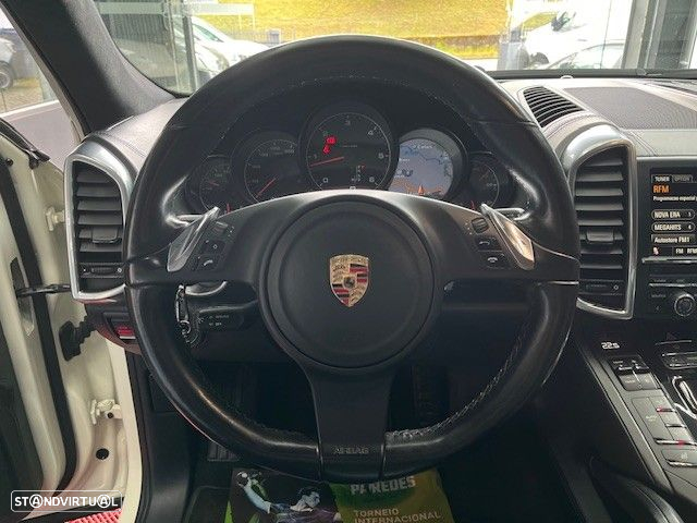 Porsche Cayenne II - 17