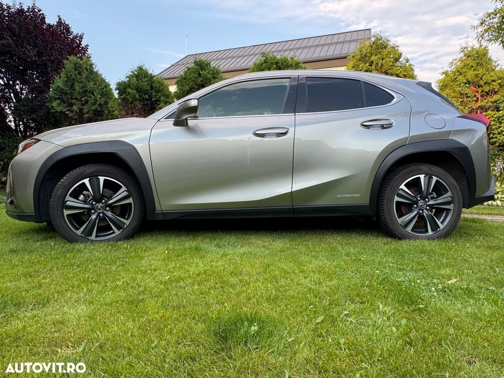 Lexus UX - 11